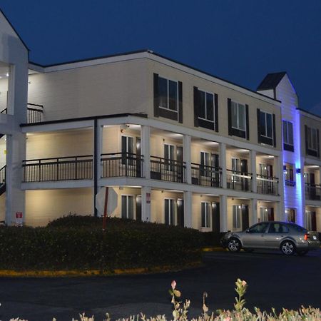 Days Inn By Wyndham Marietta-Atlanta-Delk Road Екстериор снимка