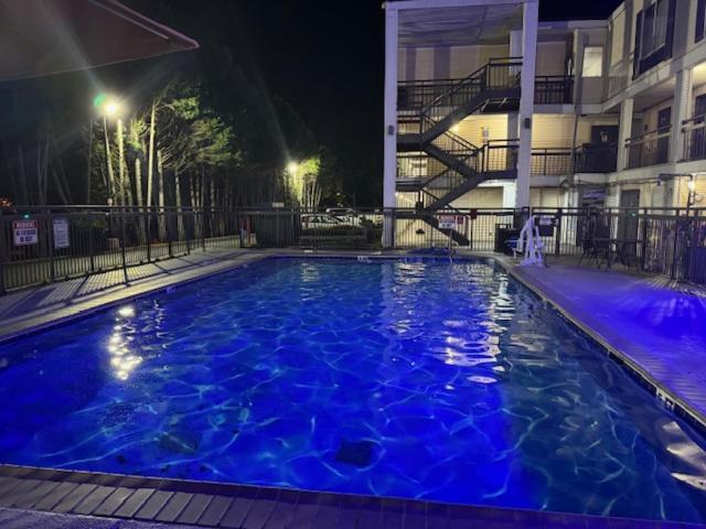 Days Inn By Wyndham Marietta-Atlanta-Delk Road Екстериор снимка